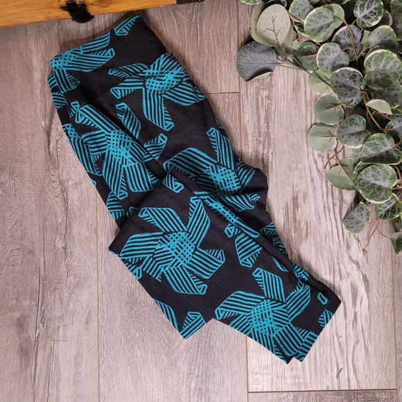 LuLaRoe Pants - Like New LuLaRoe Print Leggings One Size